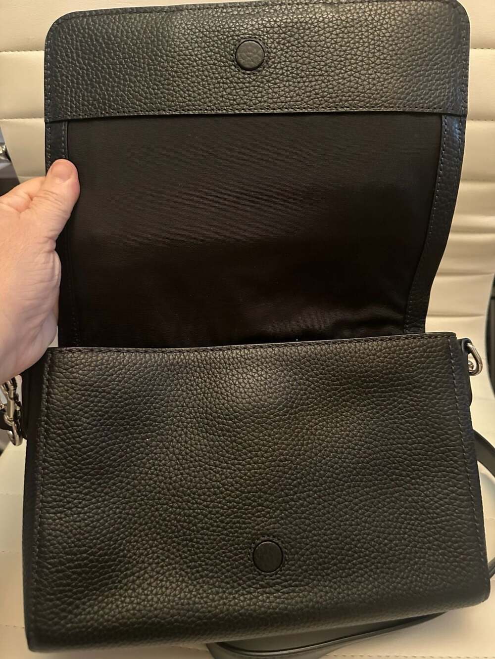 Marc Jacobs Fleur Haze Scalloped Black Pebbled Leather Crossbody Bag - Picture 11 of 16